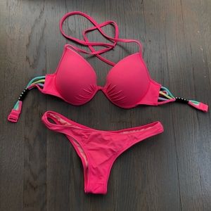 Victoria’s Secret Bikini 34C top/XS bottoms